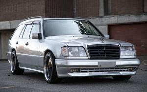 Mercedes-Benz 300 TE 4Matic 1993 года